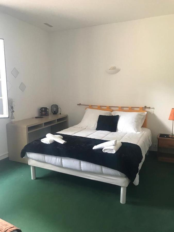 Human Hotel Restaurant Park Villecroze Luaran gambar