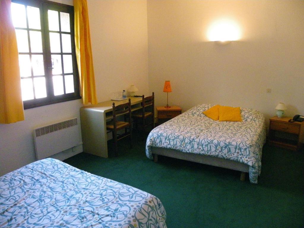 Human Hotel Restaurant Park Villecroze Bilik gambar